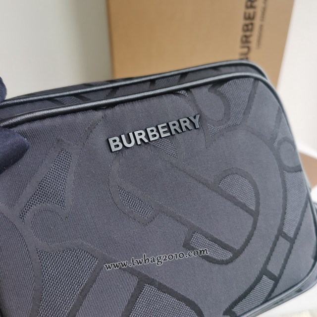 Burberry專門店新款男士相機包 巴寶莉復古格紋斜背包 yxb1456